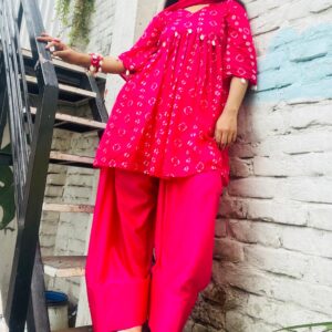 পিংক পার্সি কুর্তি